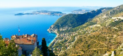Les trois corniches
